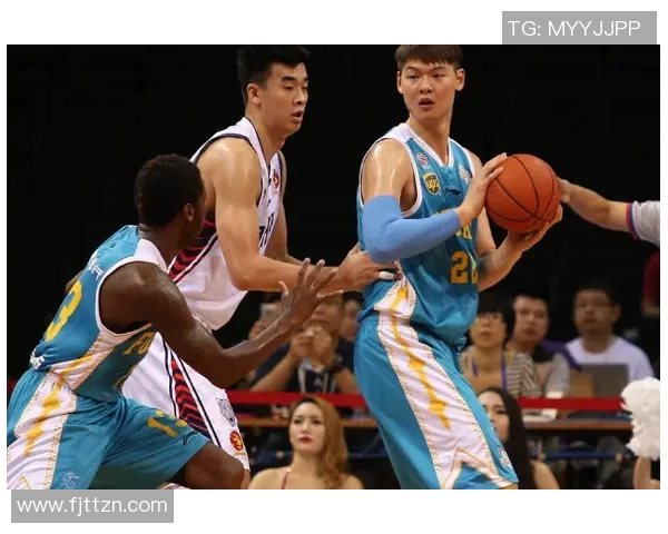 重庆篮球队与上海篮球队的耐力较量赛后深度分析与反思 重庆篮球队与上海篮球队的耐力较量赛后深度分析与反思