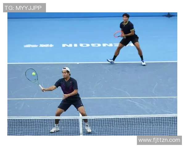 赛后分析:北京网球队与杭州网球队的默契配合与战术探讨 赛后分析:北京网球队与杭州网球队的默契配合与战术探讨