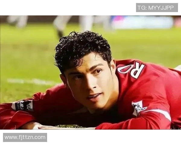 日韩足球界的颜值担当谁是最帅的足球明星揭秘 日韩足球界的颜值担当谁是最帅的足球明星揭秘