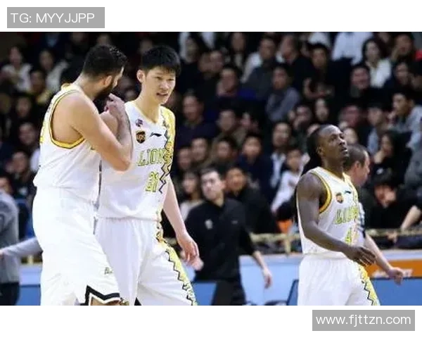 杭州羽毛球队在选拔赛中以83分稳居积分榜首位展现强劲实力